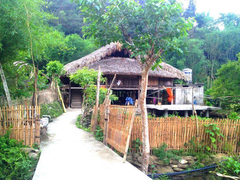 Thon Tha Tay Stilt House Apartman Ha Giang Kültér fotó